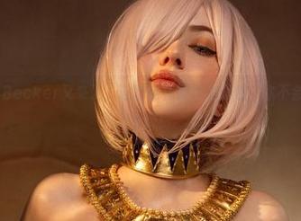 哇，Alina Becker又来了，这次的礼服私拍图包，你不会有想不到的发现！