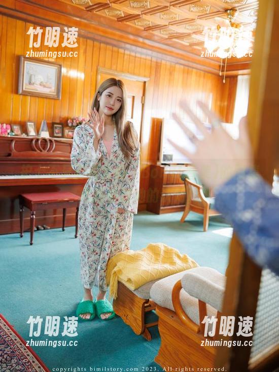 护士不只有白大褂，Bomi(普美)的图集刷新你对她的认知！