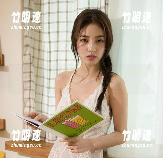 当牛仔裤与G.su(全智秀)相遇，福利图集里的小心机你看见了吗？