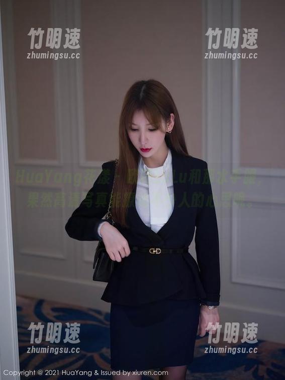 HuaYang花漾 - 欧阳LuLu和那水手服，果然高清写真能撩动不少人的心思呢。
