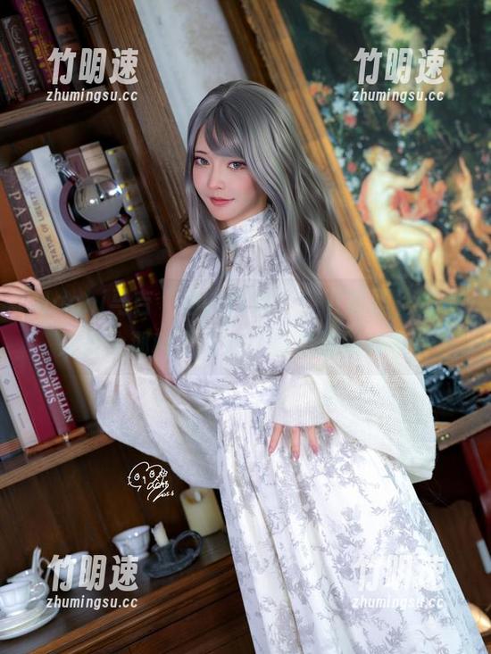 Machi马吉“自拍图集”，下载吧，你也来体验那种无传达不成洪流的神奇。