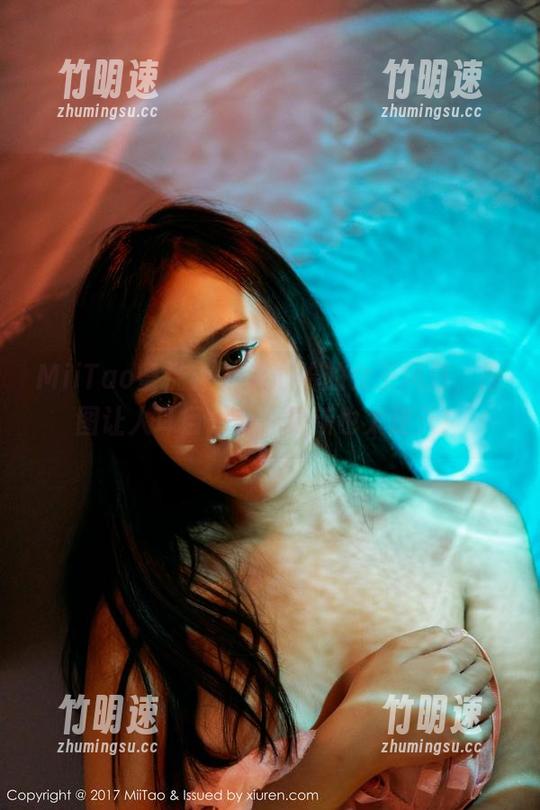 MiiTao蜜桃社 - 温心怡的女王风范，原图让人耳目一新，更新也太逆天！