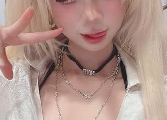 网盘里的红裙，Poppa Chan又在犯规了吗？
