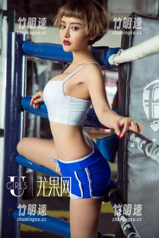 UGirls尤果网 - 黛斯羽的白衬衫，适合拿来PD（拍照）外的场合，图集分享中看看效果。