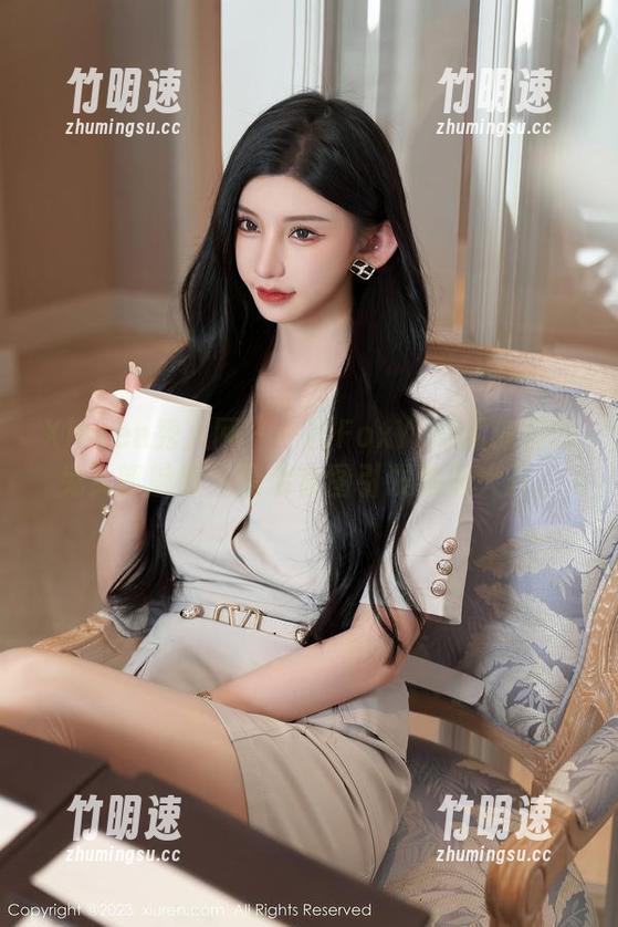 Xiuren秀人网 - 一探FoxYini孟狐狸的兔女郎魅惑，高清套图引发脑洞大开。