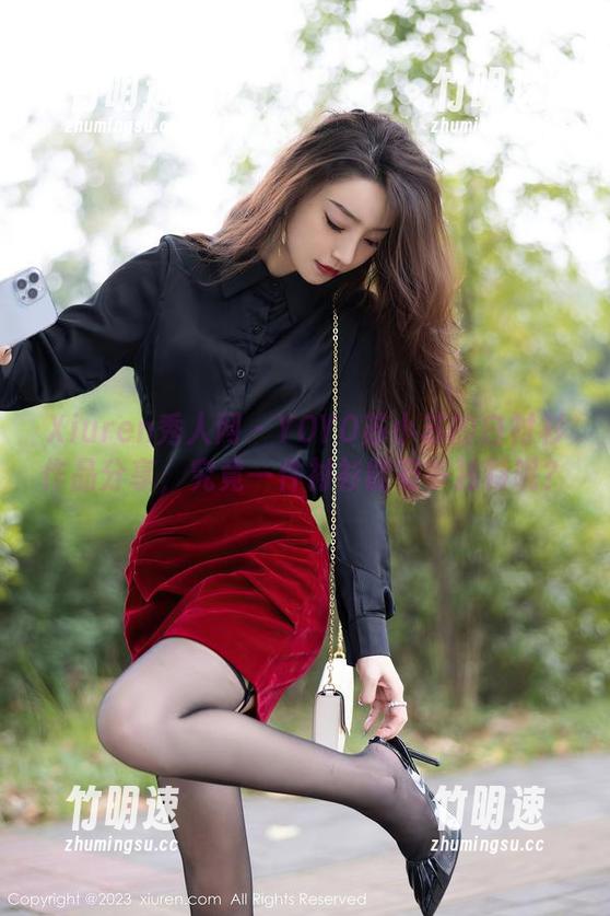 Xiuren秀人网 - YOYO苏小苏的白衬衫作品分享，究竟一件衬衫能有多独特呢？