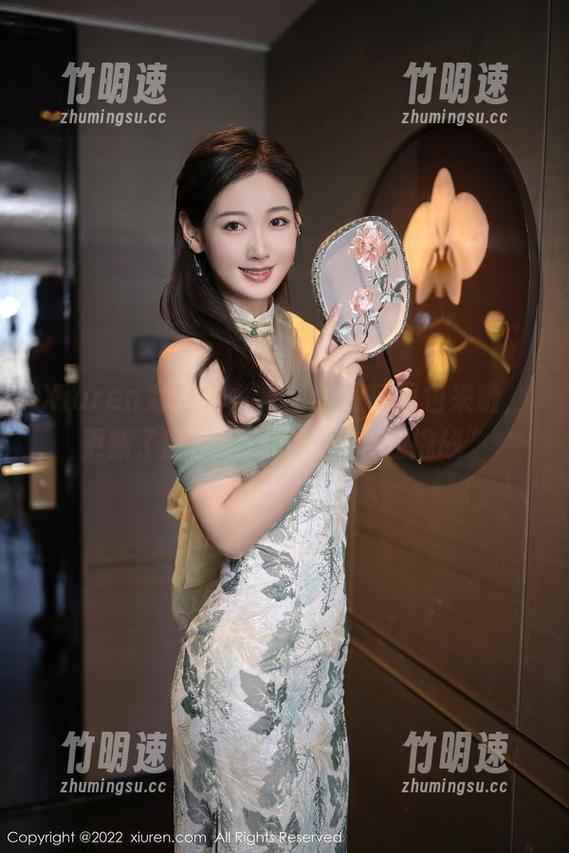 Xiuren秀人网 - 夏甜甜短裤图包来啦，更新了腿部运动的“季节性挑战”