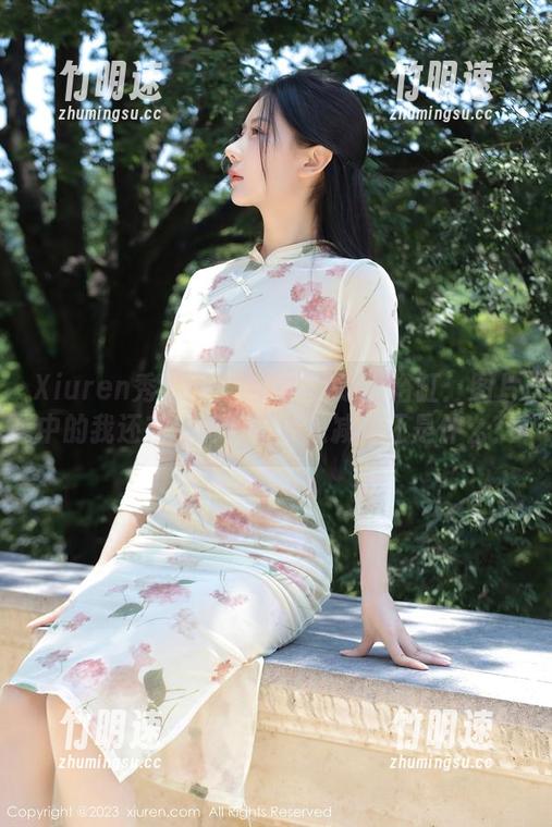 Xiuren秀人网 - 当婠婠么遇上浴缸：图片中的我还在考虑，浸水是减肥还是什么？
