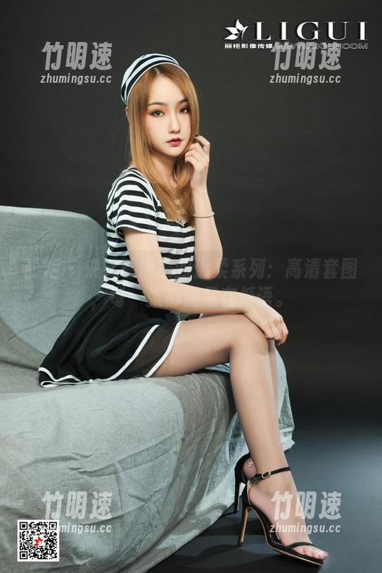 丽柜 - 来看看凌凌的温柔系列：高清套图，每一张都像是在低语。