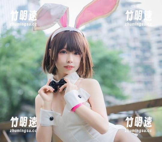 套图里的白桃乌龙奶茶，十万珍吱伏特邀你品味