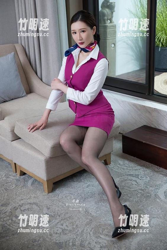 头条女神 - 大蜜蜜的修女图包，让下载变得如同打着小鼓的少女！