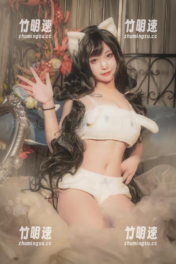 无圣光也要玩！奇行家狗崽浴场体操服，游泳圈小心别被淹哦！