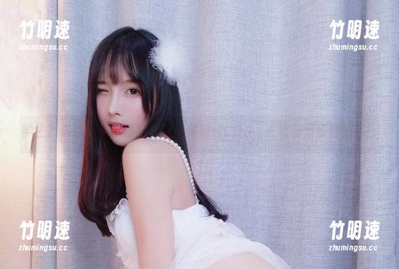 学生？老师？小小奶瓶儿双马尾制服COS，一切都是原图的错！