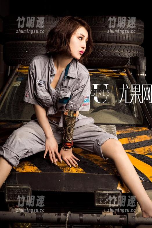 尤果网 - 当阿依努尔瓦娅穿上校服，一波资源挑战你的脸红极限！
