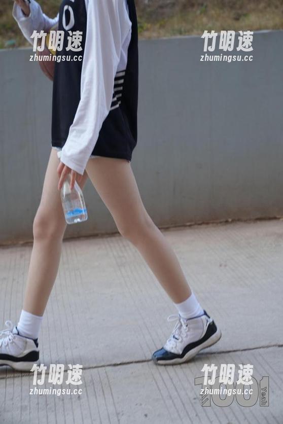 异思趣向 - 这就是小六的制服与银葱闪丝——全集下载说走就走！