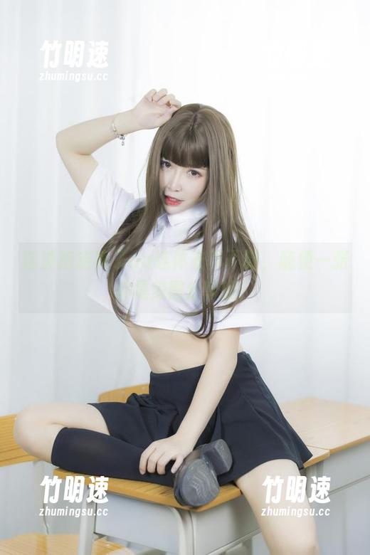 这波抱走莫子aa连体衣真不错，随便一张都是美图分享啊！