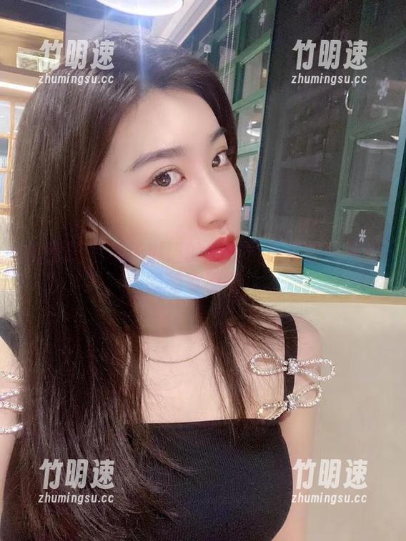 微密圈 - 林子琳喵的女友？这私房照片虐狗的节奏啊。