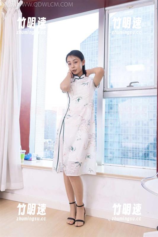 物恋传媒 - 美图一顿赏，elise的今天又是千篇一律的纯情吗？