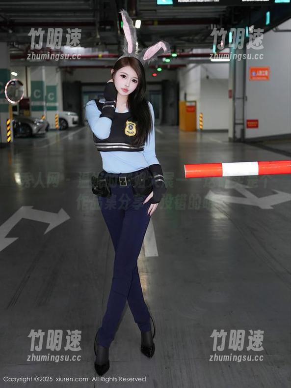秀人网 - 温妮的御姐大展——这确实是个作品集分享，没错的哦