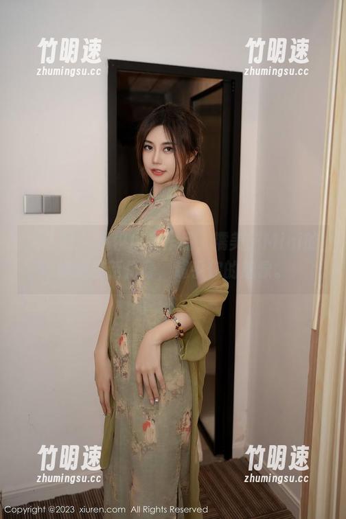 秀人网 - 不仅仅是作品，糯美子Mini的姐姐最新化身，超乎你的想象。