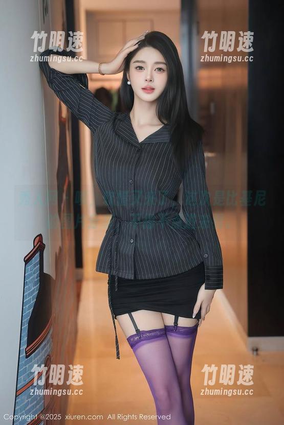 秀人网 - 啧，软情又来了，这次是比基尼的图片分享，不得不点进来看。