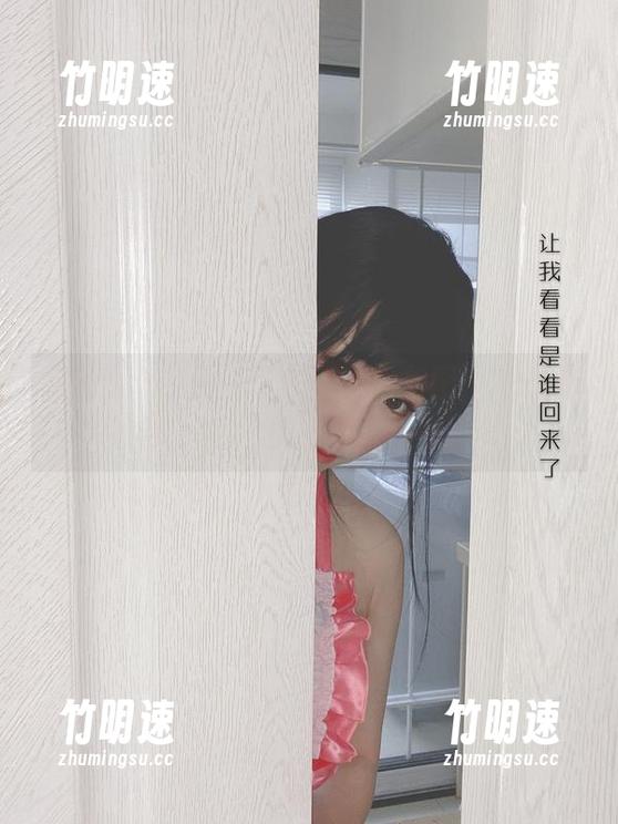 看完这个芋圆侑子的连衣裙美图，图包里的其他素材都显得太普通了。