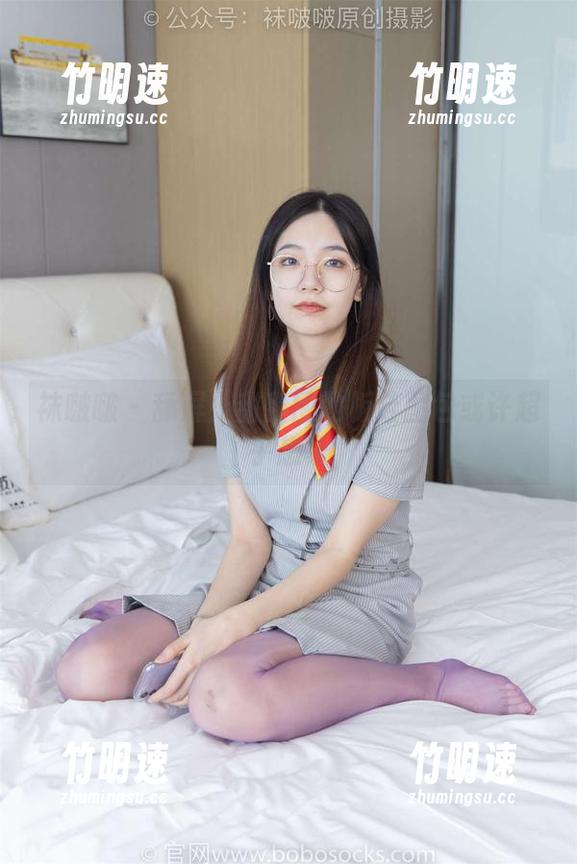 袜啵啵 - 舔屏！甜甜圈的板鞋图包或许超乎想象