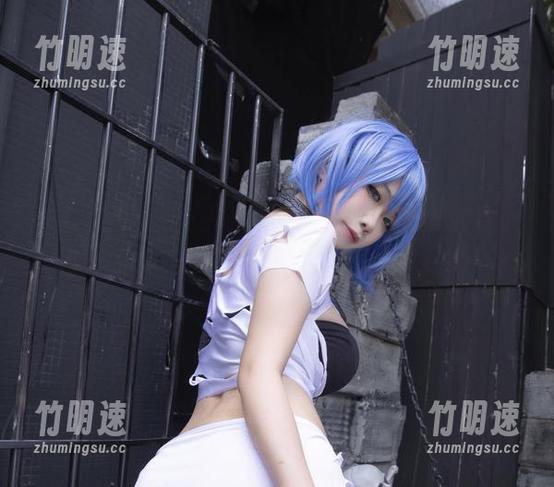 剪刀石头布？贞子蜜桃汉堡店员图鉴，高清看个够