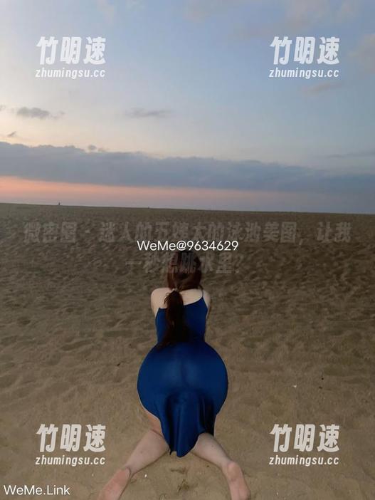 微密圈 - 迷人的五姨太的泳池美图，让我一秒想跳水里？