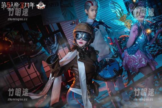 访问露儿大魔王的免费毛衣图册，想着是不是该从上到下进行一趟毛衣改造……惦记着也没啥道理吧。